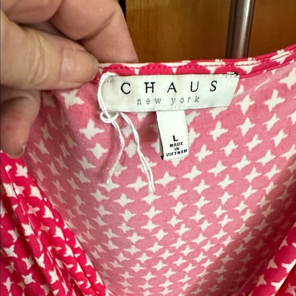 Nordstroms Sleeveless Cowl Neck Womens Top - Pink Star Pattern new $78 retail - Picture 3 of 4